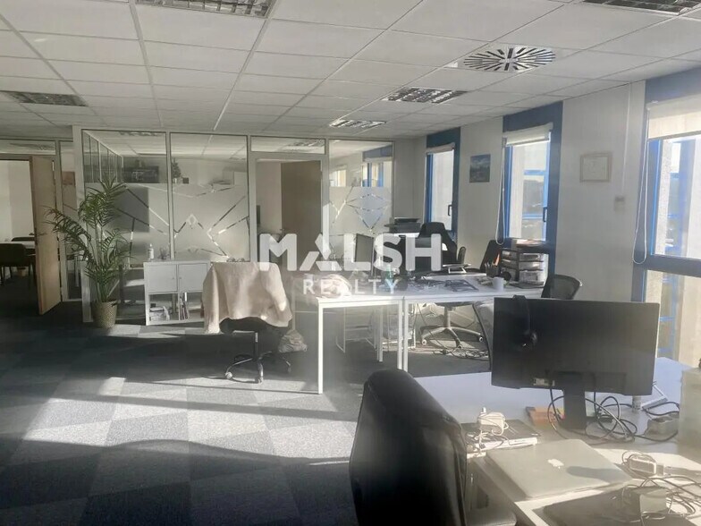 Office in Lyon to rent - Interior Photo - Image 3 of 22