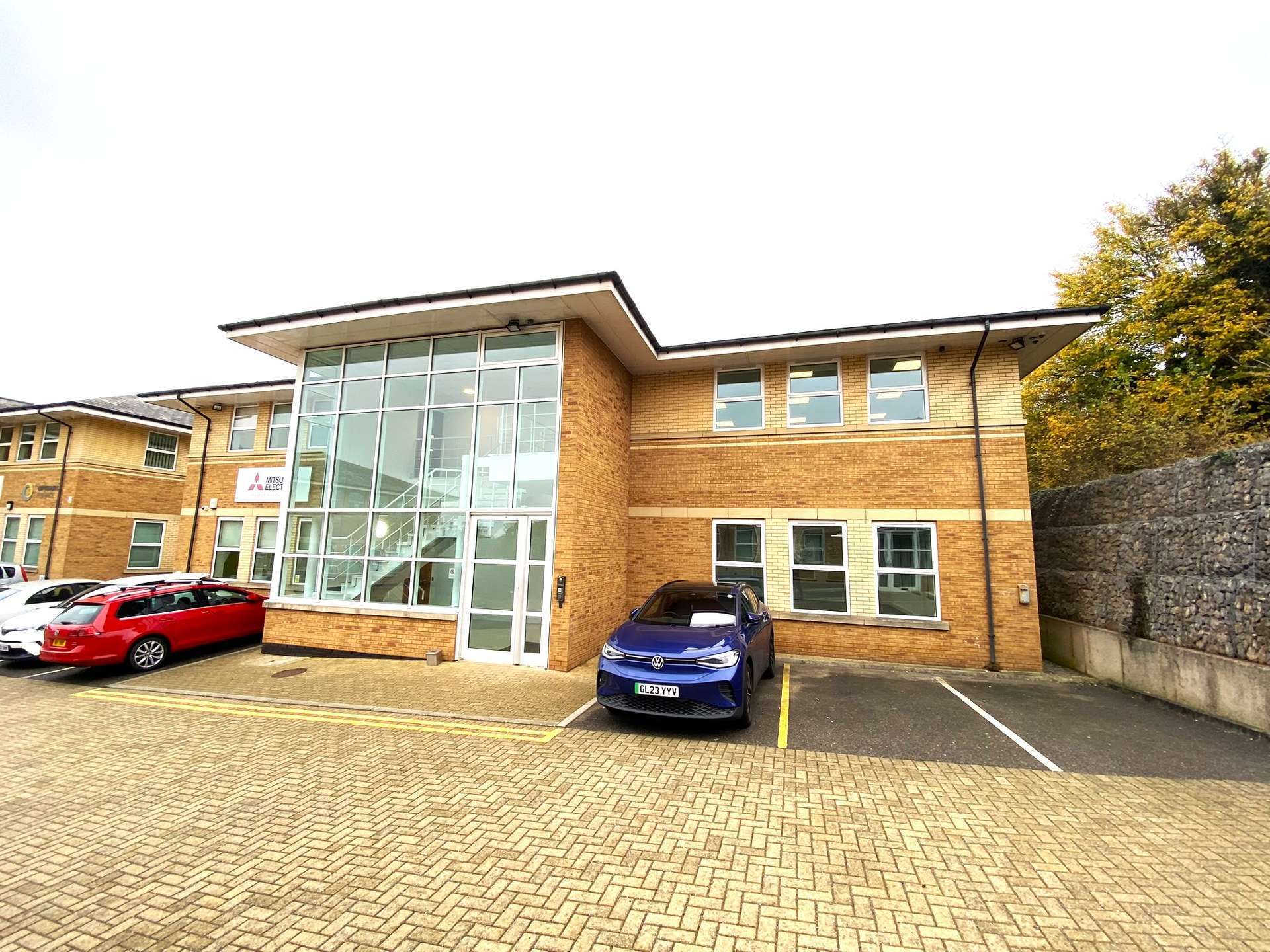 Old Gloucester Rd, Bristol to rent Primary Photo- Image 1 of 4