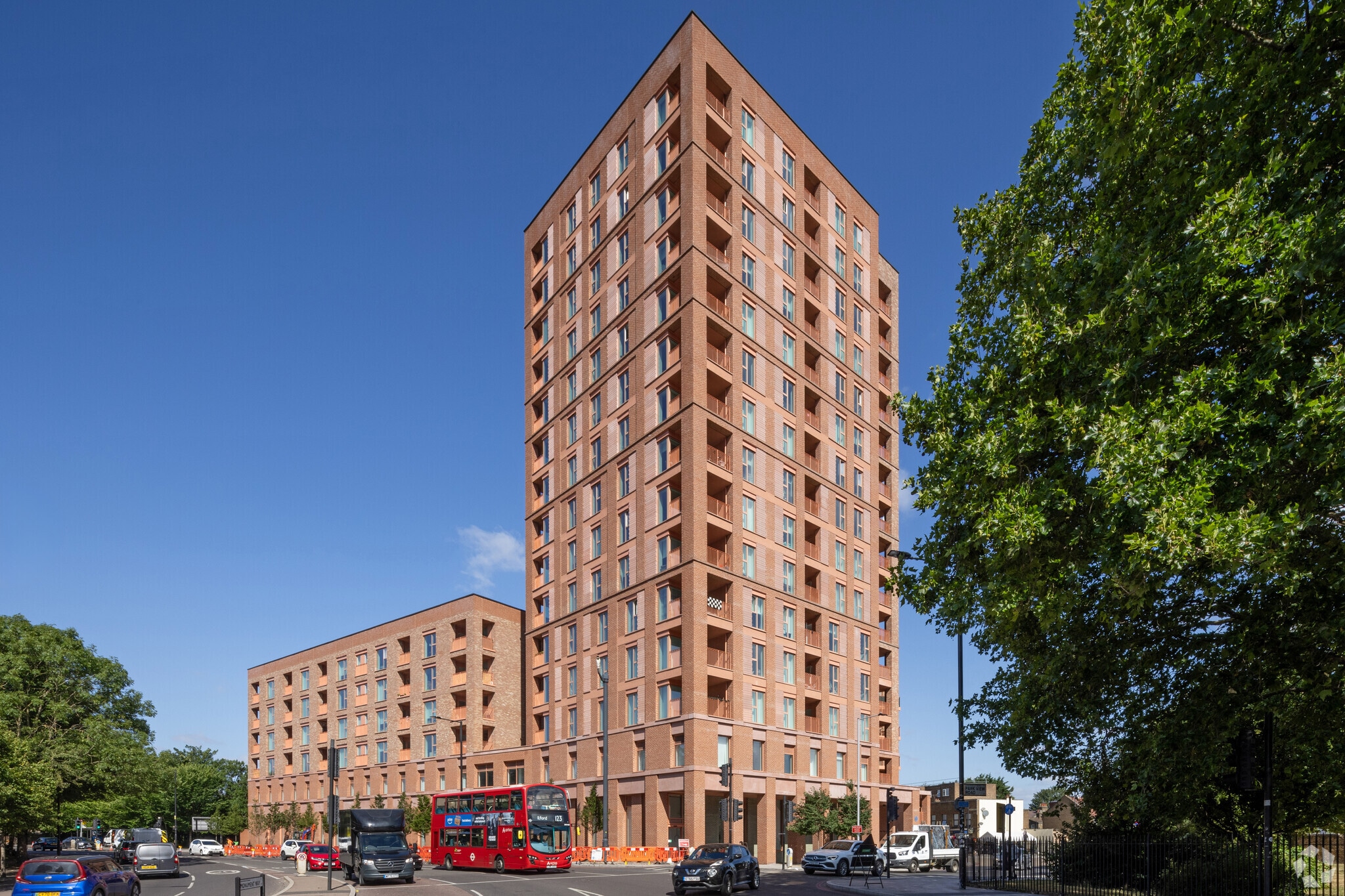 40 Chesnut Rd, London to rent Primary Photo- Image 1 of 3