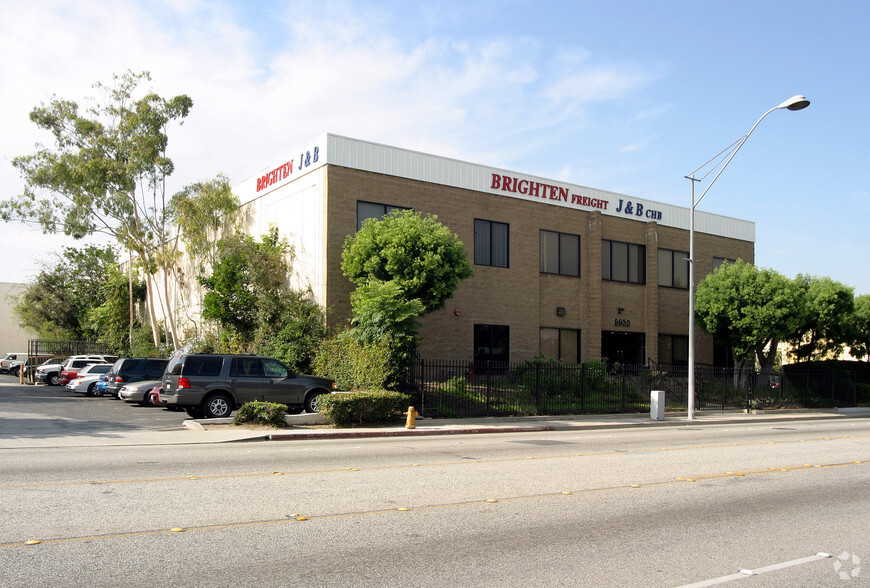 8933 S La Cienega Blvd, Inglewood, CA for sale - Primary Photo - Image 1 of 1