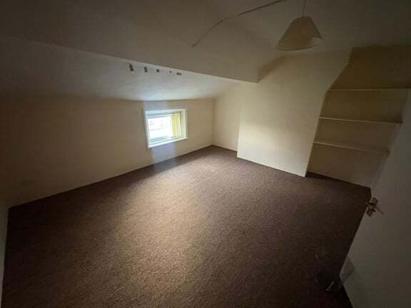 34 Oxton Rd, Birkenhead for sale - Interior Photo - Image 2 of 10