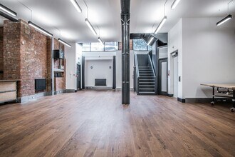 65-69 East Rd, London to rent Interior Photo- Image 2 of 4