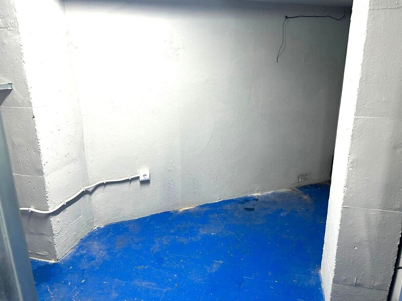 Calle San Juan de la Cruz, 2, Laguna de Duero, Valladolid for sale - Building Photo - Image 3 of 31