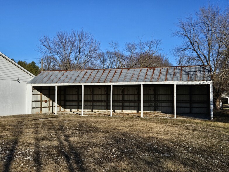 4467 W County Line Rd, Greenwood, IN for rent - Building Photo - Image 3 of 22