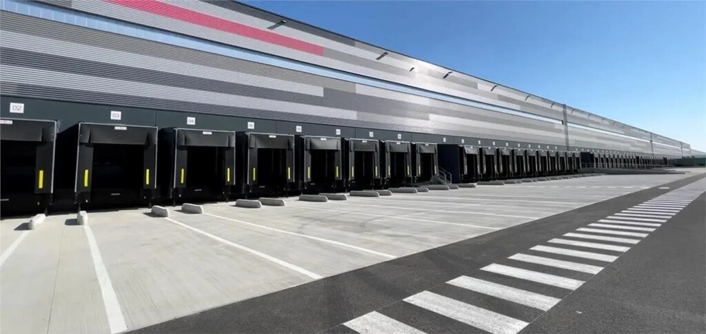 Location Entrepôt logistique 12 615 m² - Photo 1