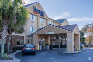 I-10 Hotel w/ 6+ Branding Opportunities - Commercial Property