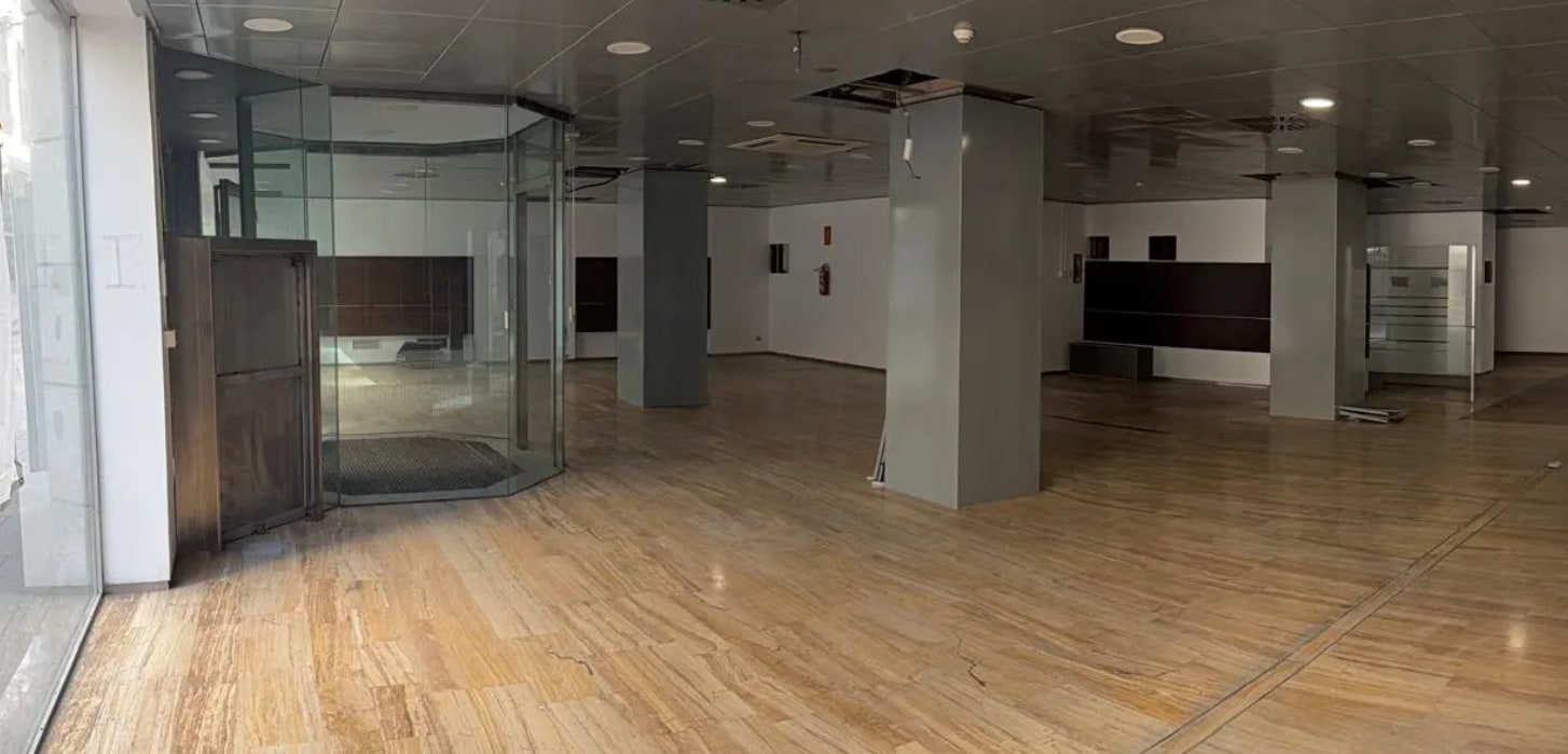 Madrid, MAD 28014 - - - Interior Photo - Image 2 of 3