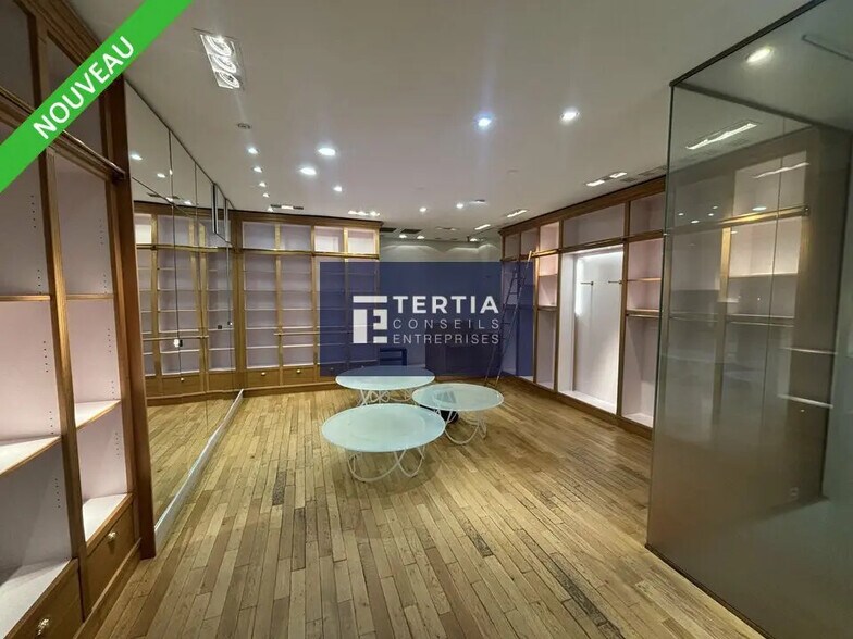 Retail in Montpellier to rent - Building Photo - Image 2 of 6