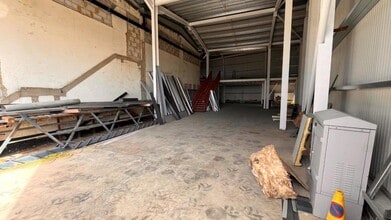 Kings Rd, Canvey Island to rent Interior Photo- Image 1 of 3