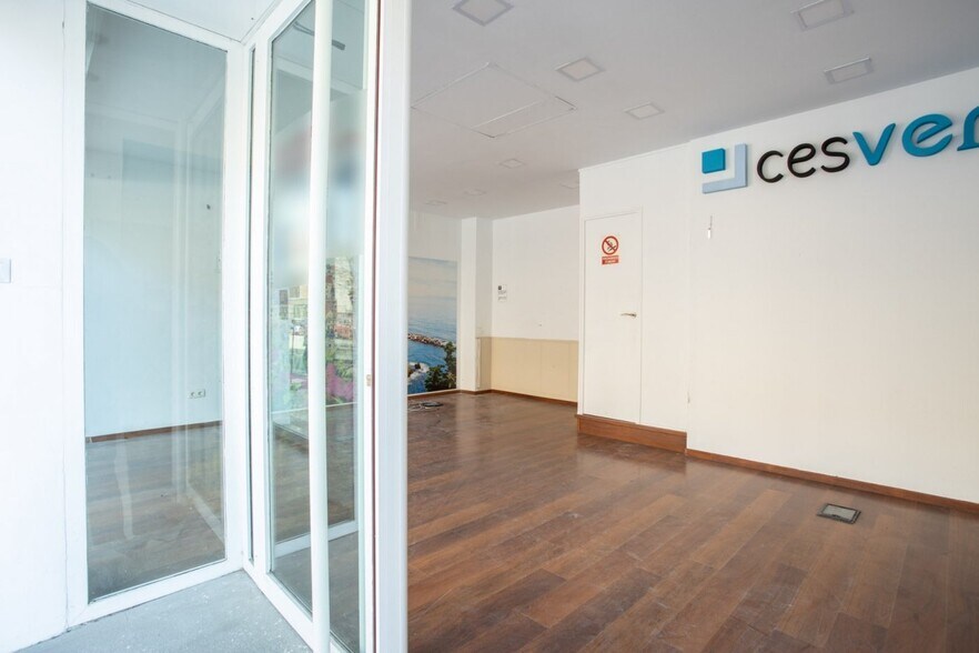 Calle Arabial, 75, Granada, Granada for sale - Interior Photo - Image 1 of 11