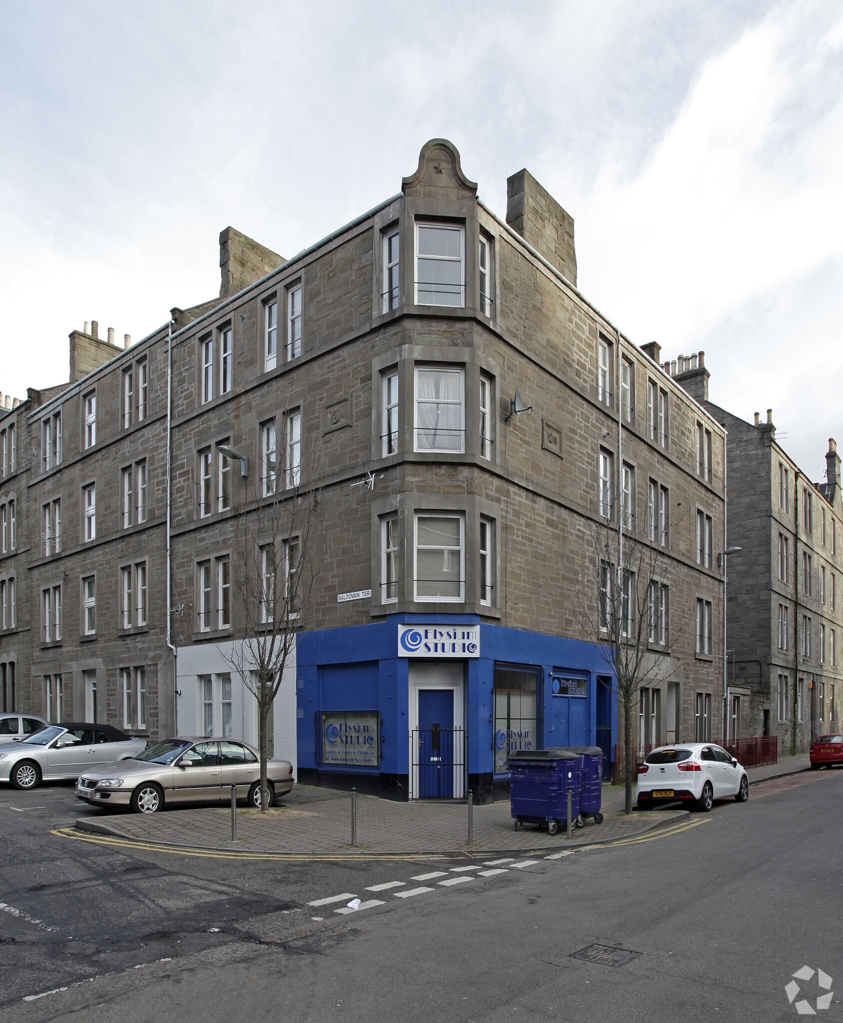 30-32 Park Av, Dundee to rent Primary Photo- Image 1 of 4