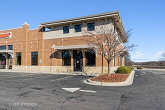 1004 104th St, Naperville, IL for rent Building Photo- Image 1 of 11