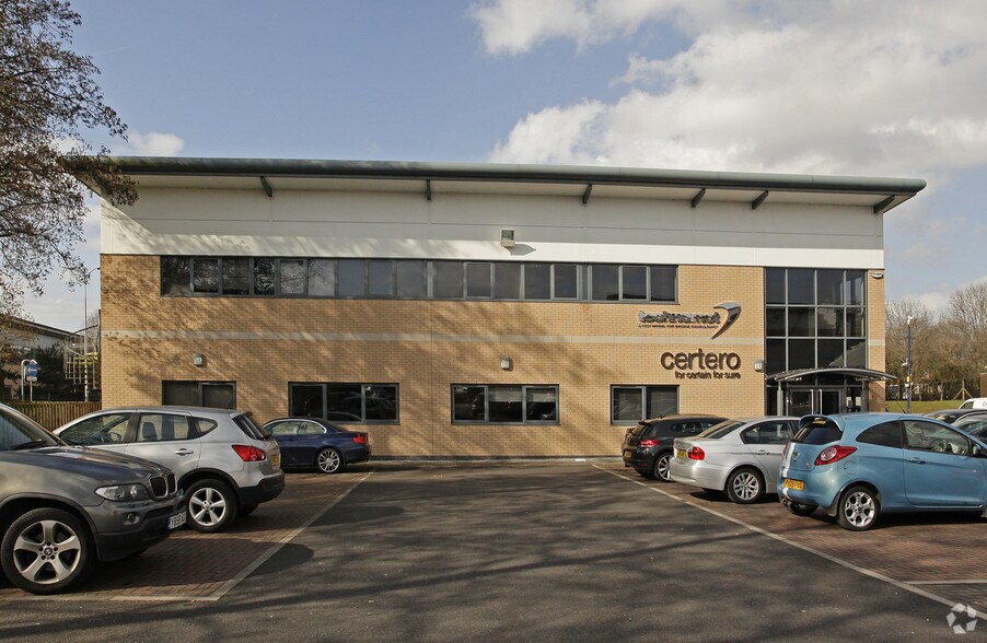 Daten Ave, Warrington to rent - Building Photo - Image 2 of 2