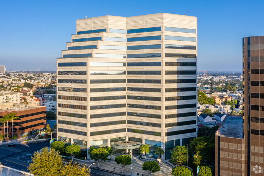 12400 Wilshire Blvd, Los Angeles, CA for rent - Building Photo - Image 1 of 8