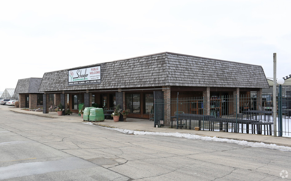 120 S Lake St, Montgomery, IL for sale - Building Photo - Image 1 of 8