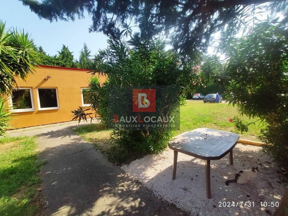 Office in Avignon for sale Building Photo- Image 1 of 9
