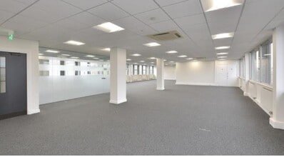 Styal Rd, Manchester to rent Interior Photo- Image 1 of 4