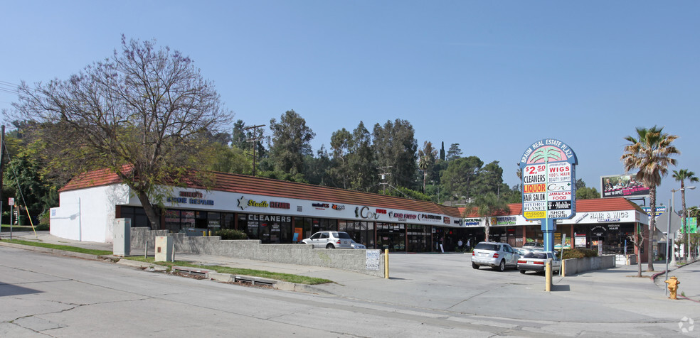 11300-11322 Ventura Blvd, Studio City, CA for rent - Primary Photo - Image 1 of 4