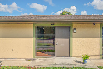 119 W Plymouth Ave, Deland, FL for rent Building Photo- Image 1 of 22