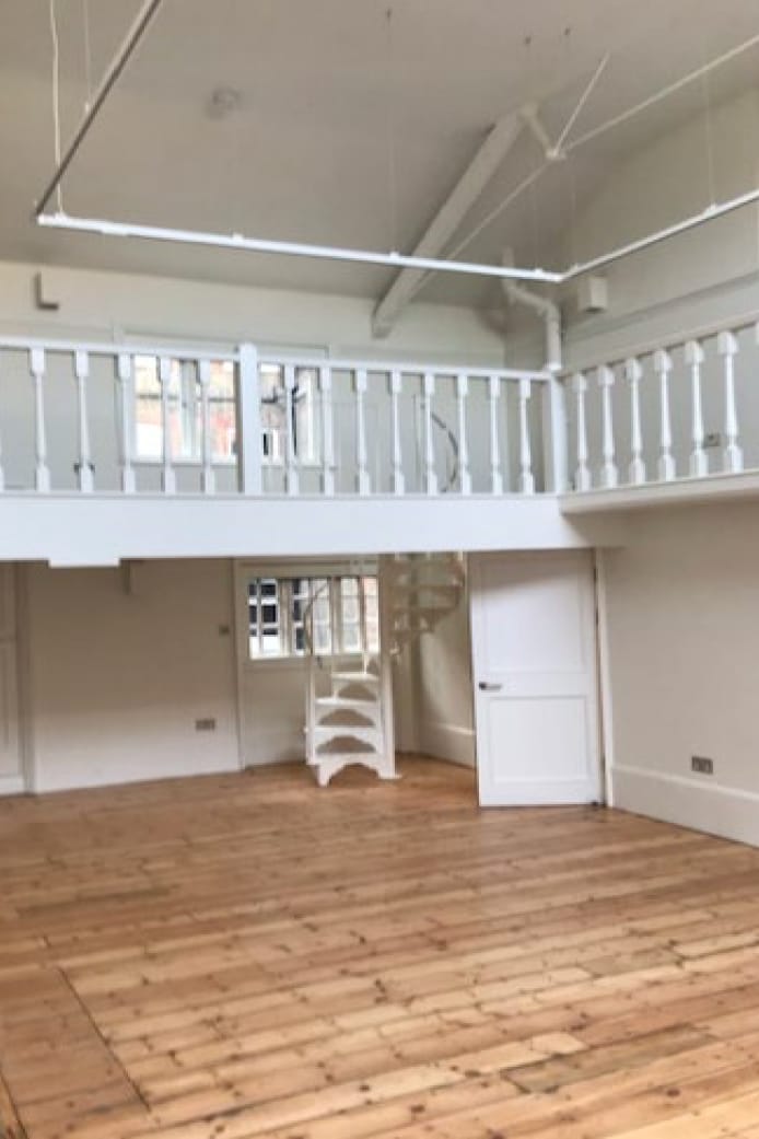 72 Flood St, London to rent Interior Photo- Image 1 of 3