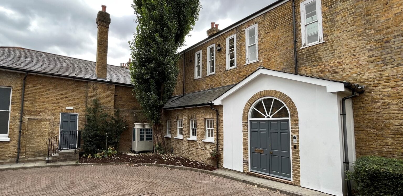 Priory Hl, Dartford to rent Primary Photo- Image 1 of 6