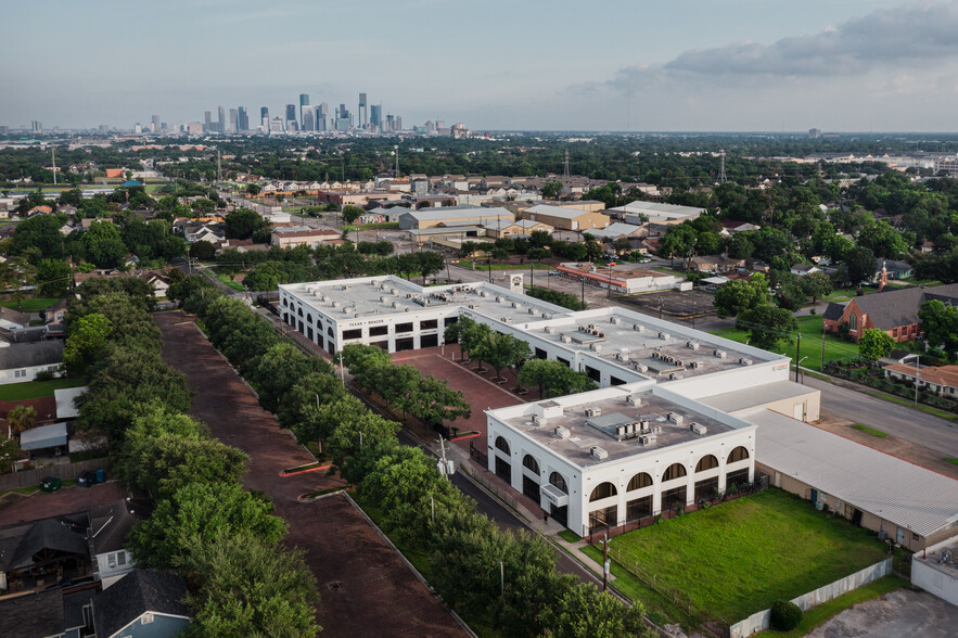 5616 Lawndale St, Houston, TX for sale - Building Photo - Image 1 of 1