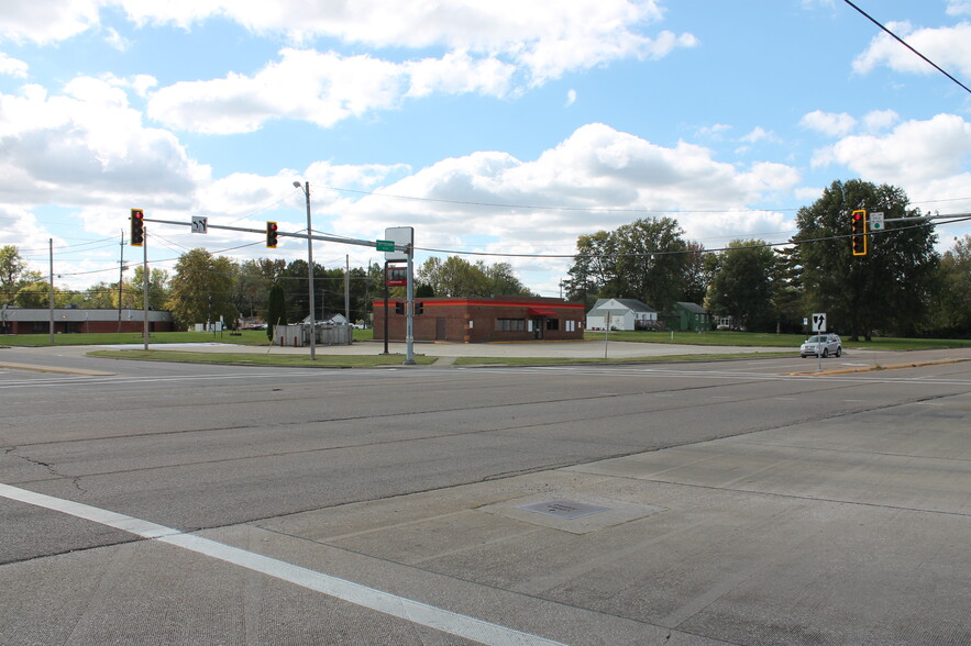 10050 St. Clair Ave, Fairview Heights, IL for rent - Building Photo - Image 3 of 5