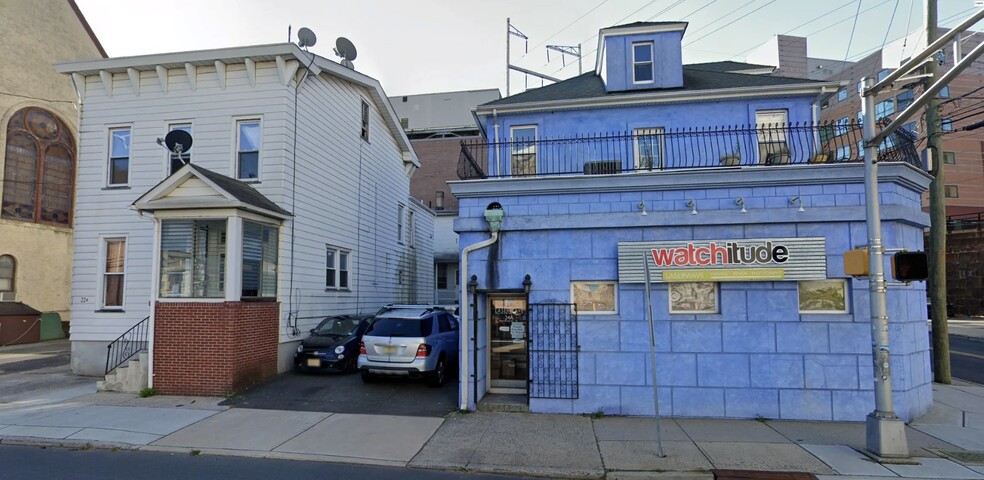 Joyce Kilmer Avenue Portfolio portfolio of 2 properties for sale on LoopNet.co.uk - Building Photo - Image 2 of 5