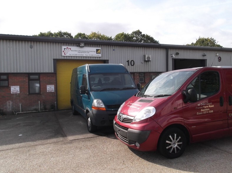 8-13 Cranes Farm Rd, Basildon for sale - Primary Photo - Image 1 of 1