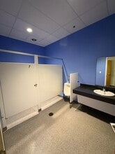 333 E Main St, Lexington, KY to rent Interior Photo- Image 1 of 3