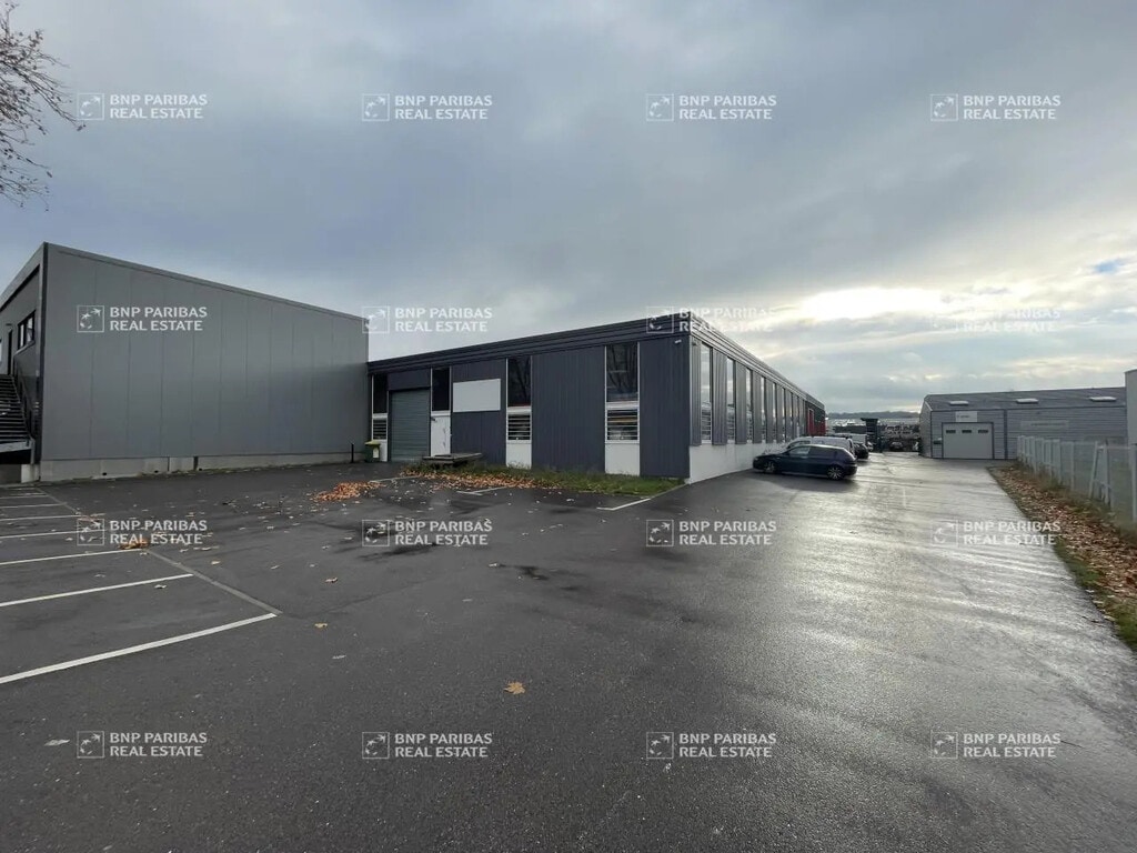 Vente Local d'activités 730 m² - Photo 1
