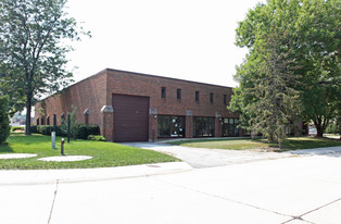 2905-2909 MacArthur Blvd, Northbrook IL - Commercial Property