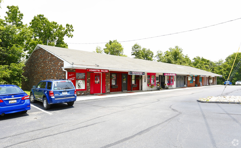 7350-7362 Steubenville Pike, Oakdale, PA for rent - Building Photo - Image 2 of 3