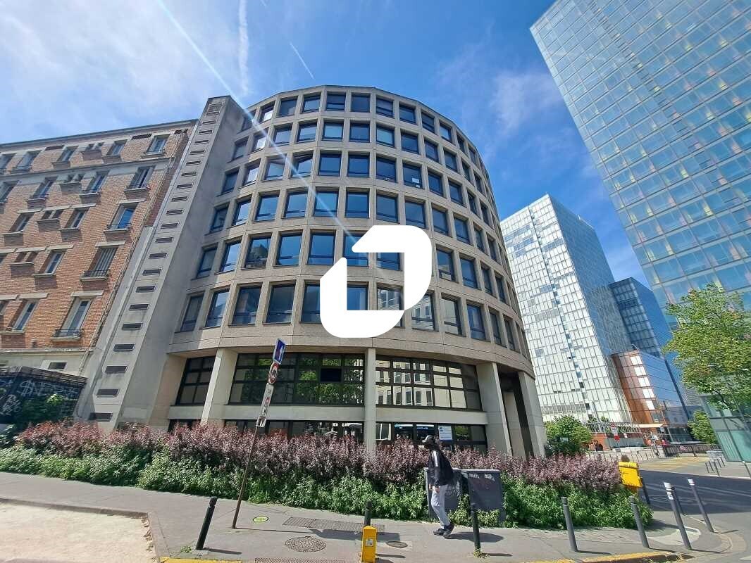 Office in Montreuil to rent Building Photo- Image 1 of 9