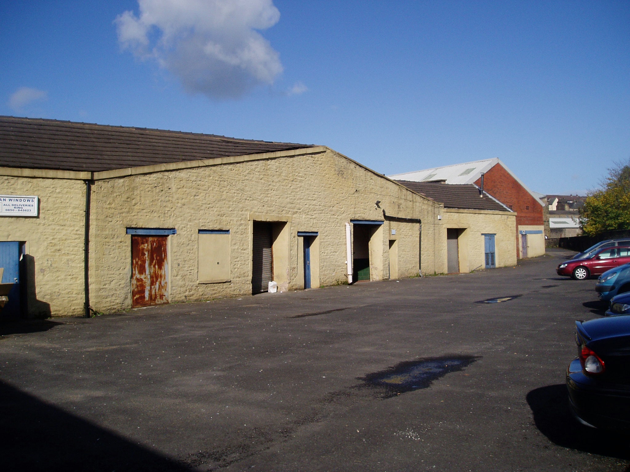 Greenfield Rd, Colne for rent Building Photo- Image 1 of 2