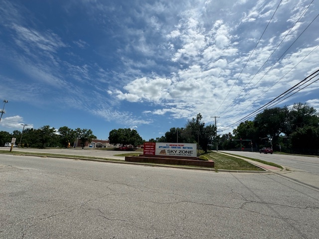 6485 Quivira Rd, Shawnee, KS for sale - Other - Image 1 of 8