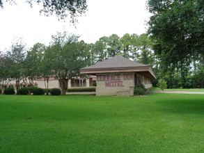 915 W Tunica Dr, Marksville, LA for sale Primary Photo- Image 1 of 1