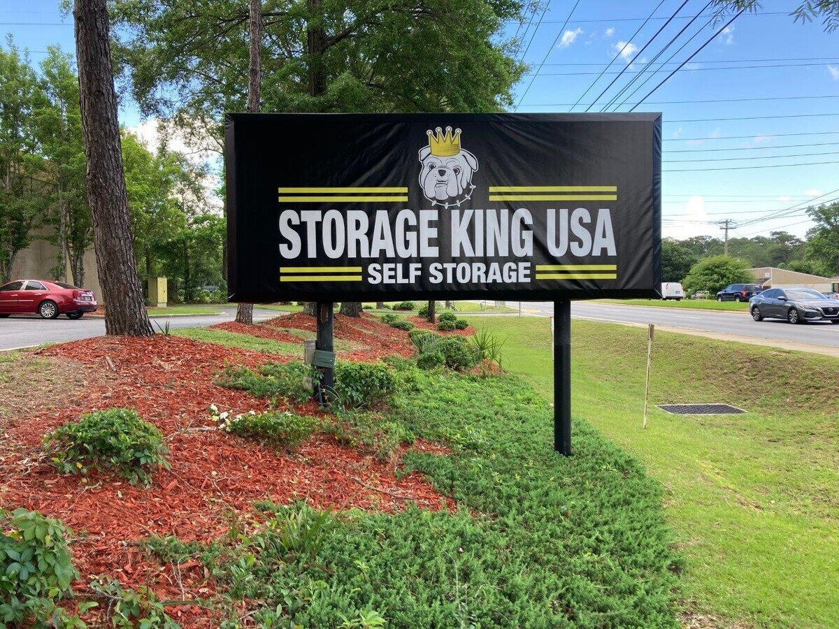 3110 Apalachee Pky, Tallahassee 32311 Storage King UK
