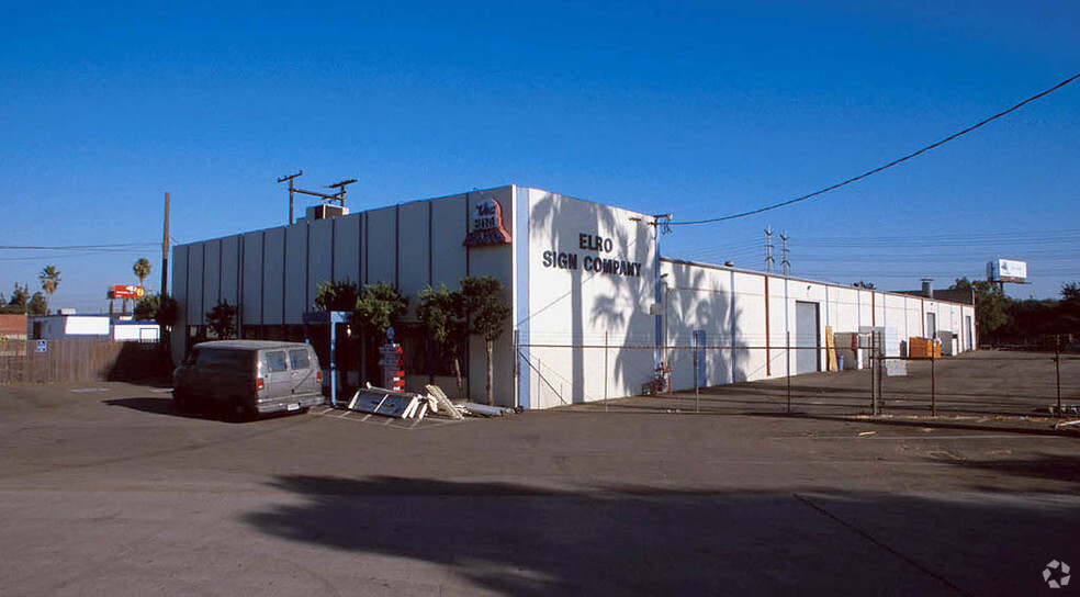 400 W Walnut St, Gardena, CA for rent - Building Photo - Image 2 of 4