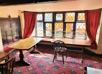 17 High St, Torrington to rent - Interior Photo - Image 2 of 6