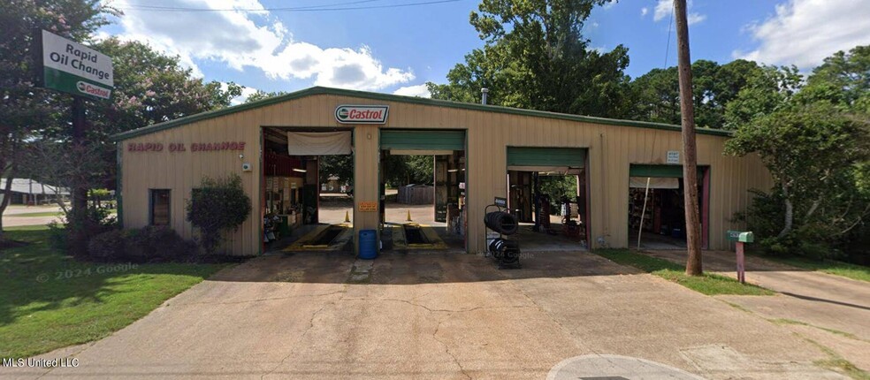 4197 Terry Rd, Jackson, MS for sale - Building Photo - Image 1 of 3