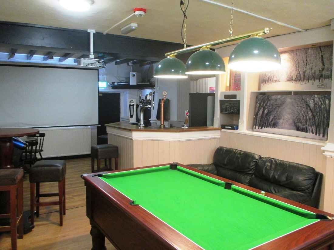 Ruabon Rd, Wrexham for sale Interior Photo- Image 1 of 1