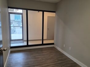 2-30 Ashwarren Rd, Toronto, ON to rent Interior Photo- Image 2 of 13