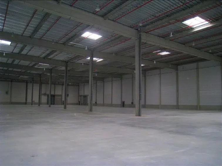 Industrial in Marly-la-Ville to rent Building Photo- Image 1 of 6