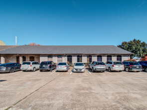 2714 Cypress Point Dr, Missouri City, TX for rent Building Photo- Image 1 of 27