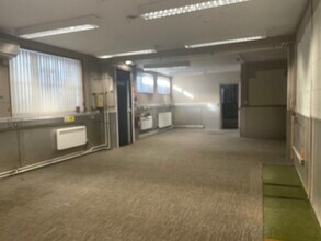 38-38A High St, Alton to rent Interior Photo- Image 1 of 2