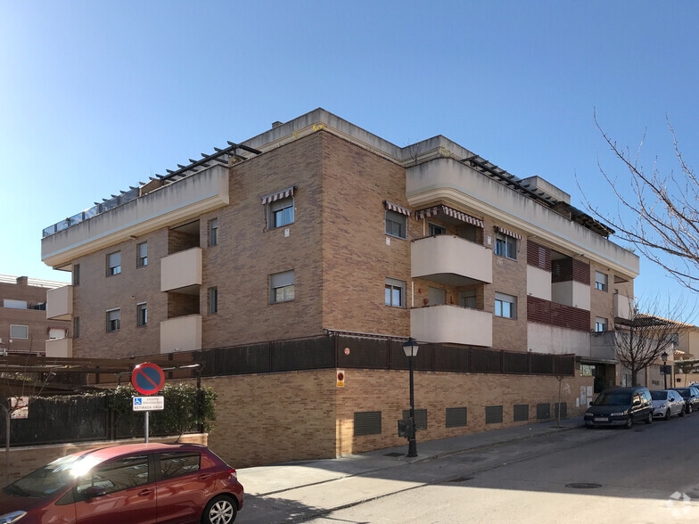 Calle Fermín Cacho, 2, Brunete, Madrid for rent - Building Photo - Image 2 of 3