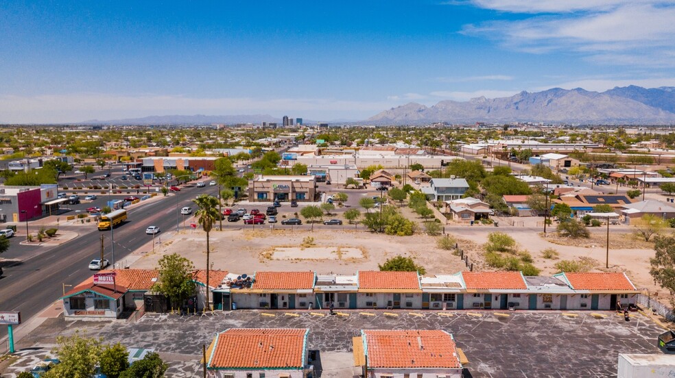 3031 S 6th Ave, Tucson, AZ for sale - Building Photo - Image 1 of 1