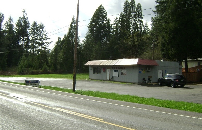 21608 N Umpqua Hwy, Idleyld Park, OR for sale - Building Photo - Image 1 of 1