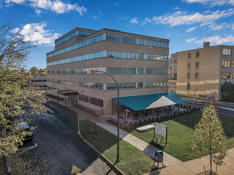 1275 Delaware Ave, Buffalo, NY for rent - Building Photo - Image 1 of 7